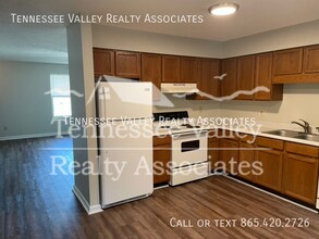 800 Kirk Ave in Lenoir City, TN - Building Photo - Building Photo