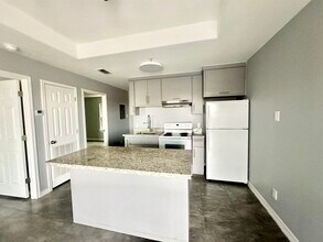 2705 Mauricio St in Laredo, TX - Building Photo - Building Photo