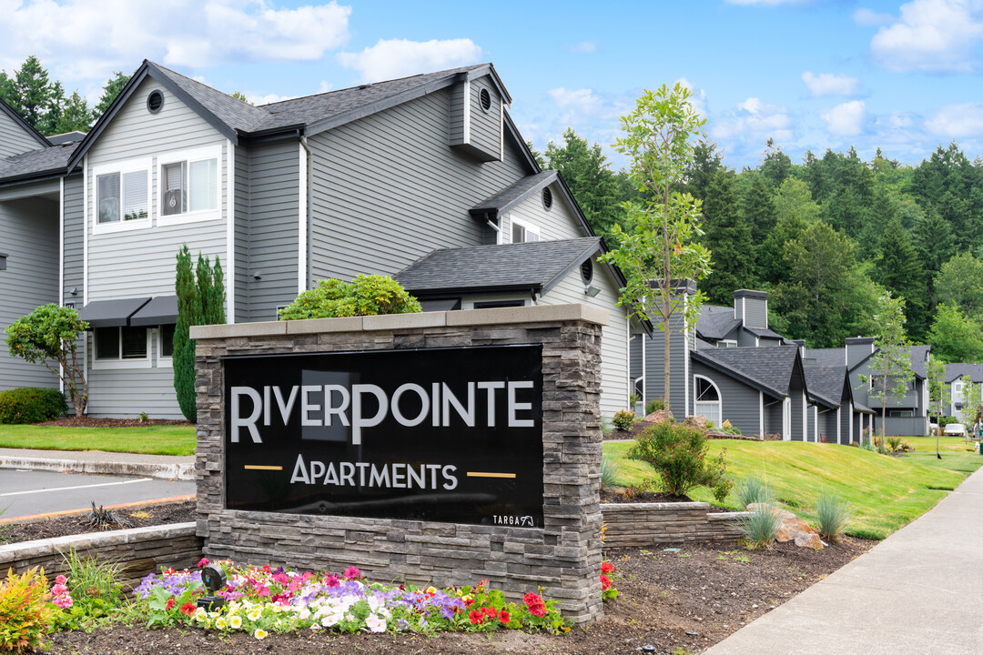 River Pointe in Kent, WA - Building Photo