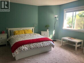 521 Burleigh Private in Ottawa, ON - Building Photo - Building Photo