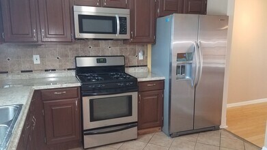 2052 Jebs Ct in Kennesaw, GA - Building Photo - Building Photo