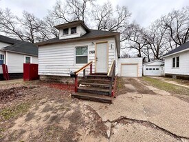 1768 Elwood St in Muskegon, MI - Building Photo