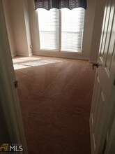 322 Granville Ct in Atlanta, GA - Building Photo - Building Photo