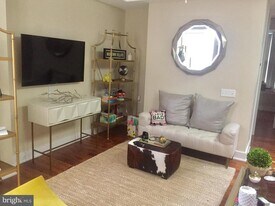 131 S 13th St in Philadelphia, PA - Building Photo
