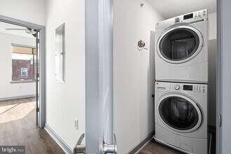 419 W Berks St in Philadelphia, PA - Building Photo - Building Photo