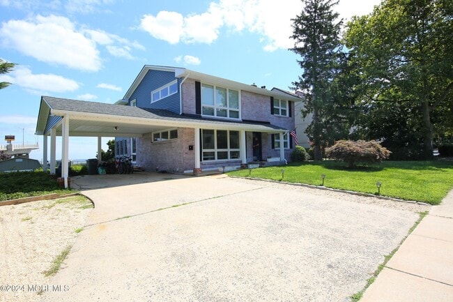 16 Portland Rd in Highlands, NJ - Building Photo - Building Photo