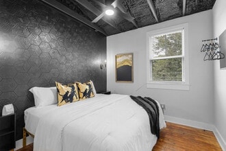 156 Camellia St in Biloxi, MS - Foto de edificio - Building Photo