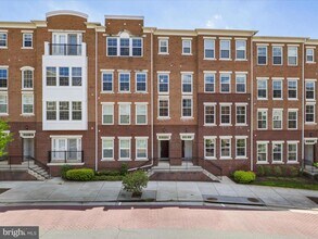 3037 Rittenhouse Cir in Fairfax, VA - Building Photo - Building Photo