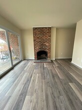 5900 Patterson Ave in Richmond, VA - Foto de edificio - Building Photo