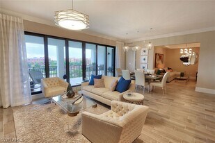 1135 3rd Ave S in Naples, FL - Building Photo