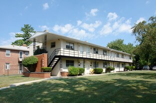 1470 King Ave in Columbus, OH - Building Photo