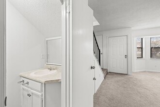 794 Mary Vann Ln in Birmingham, AL - Building Photo - Building Photo