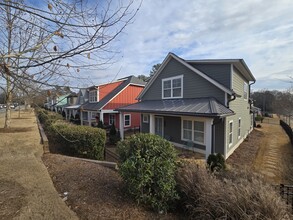 691 Oglethorpe Ave in Athens, GA - Building Photo - Building Photo