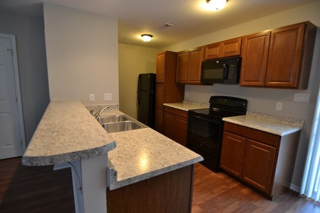 730 Branniff Dr, Unit 730 in Cary, NC - Foto de edificio - Building Photo