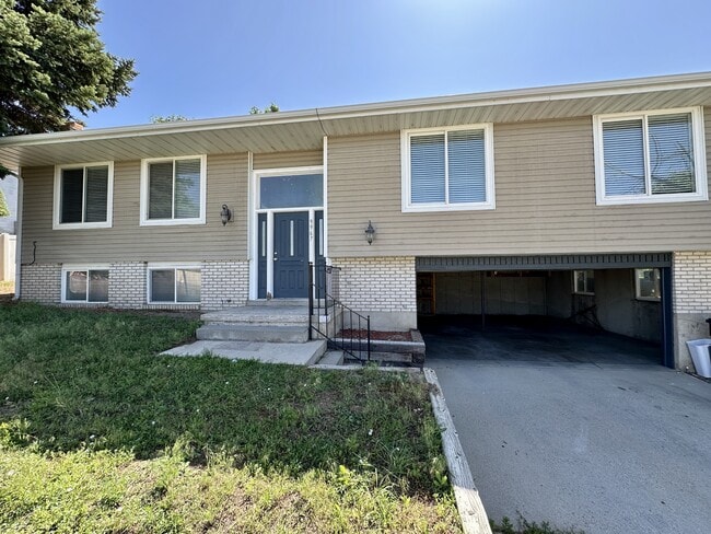 property at 9967 Electra Ln