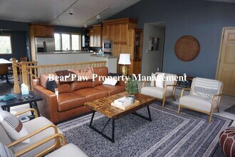 6937 Everest Ln in Evergreen, CO - Building Photo - Building Photo