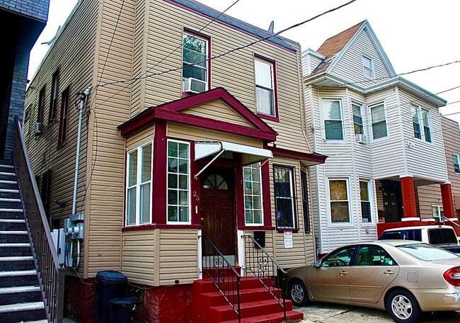 property at 25 Romaine Ave