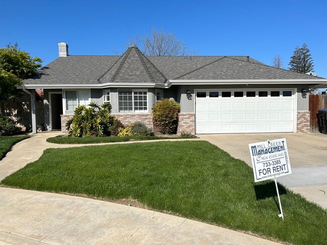 property at 215 S Hilton Ct