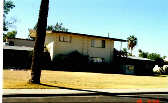 1605 E Clover in Mesa, AZ - Building Photo