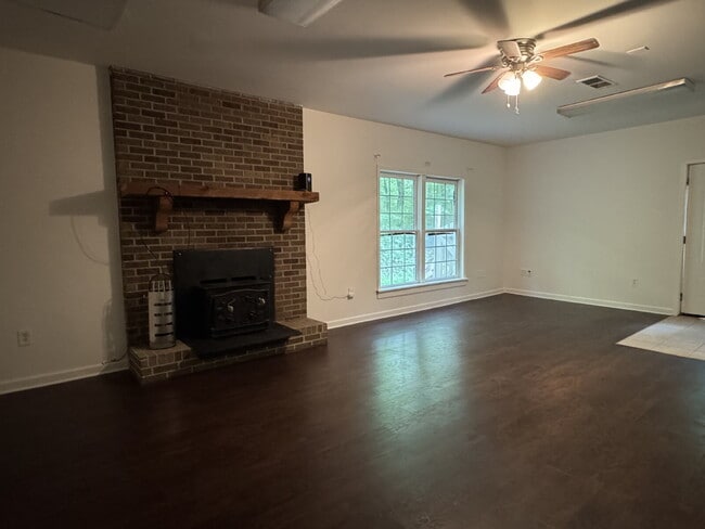 5195 Burruss Mill Rd in Cumming, GA - Building Photo - Building Photo