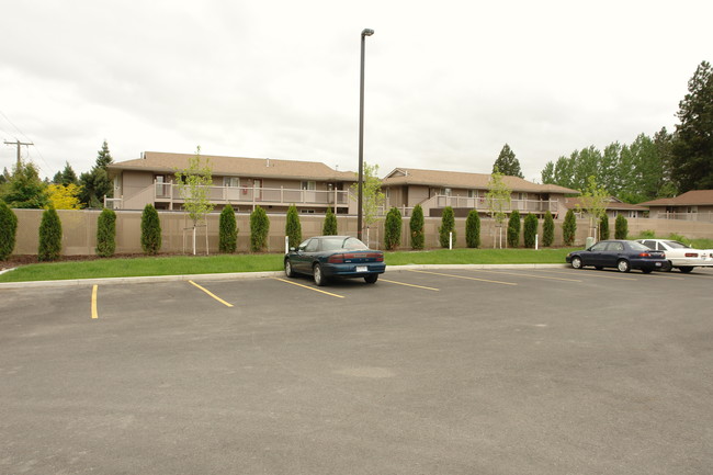 Captain Apartments in Coeur d'Alene, ID - Building Photo - Building Photo