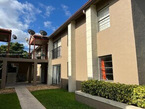 3157 Coral Ridge Dr in Coral Springs, FL - Building Photo - Building Photo