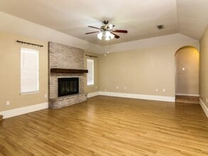 202 Medicine Bow Trail in Del Rio, TX - Building Photo - Building Photo