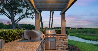 Promenade at Uptown Apartments in Altamonte Springs, FL - Foto de edificio - Building Photo