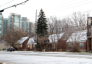 Nova Urban Towns in Toronto, ON - Building Photo - Building Photo