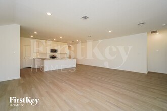 10639 Erinita Way in Converse, TX - Building Photo - Building Photo