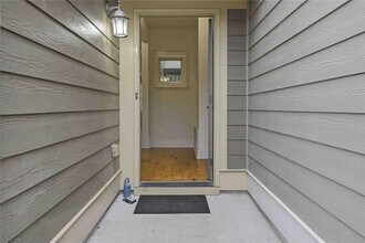 501 Ridge View Crossing in Woodstock, GA - Building Photo - Building Photo