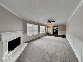2395 Raven Cir in Lithonia, GA - Building Photo - Building Photo