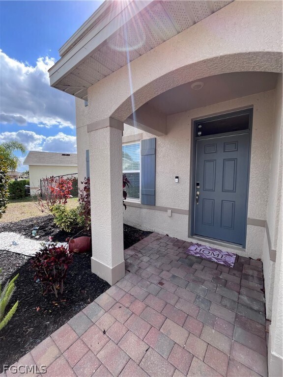 10601 Crossback Ln in Lehigh Acres, FL - Building Photo - Building Photo