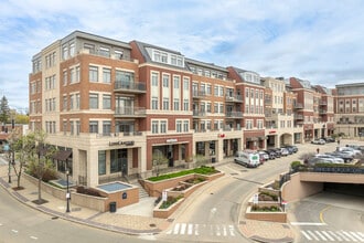 20-140 N Northwest Hwy in Park Ridge, IL - Foto de edificio - Building Photo