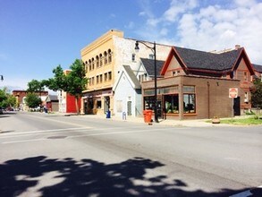 458 Connecticut St in Buffalo, NY - Foto de edificio - Building Photo