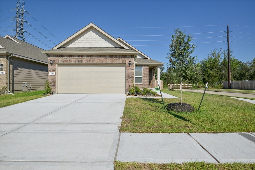 6119 Topaz Pnes Trl, Unit 6016 in Humble, TX - Building Photo