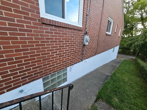 1606 Greentree Rd in Pittsburgh, PA - Foto de edificio - Building Photo