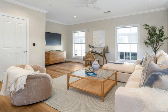 440 Heights Rd in Darien, CT - Building Photo - Building Photo