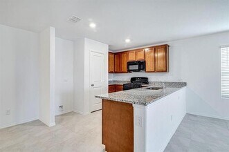 4052 Dublin Ridge Dr in Crowley, TX - Building Photo - Building Photo