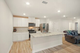 6068 Secretariat Wy in Pensacola, FL - Building Photo - Building Photo