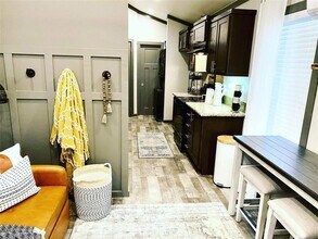 22700 Rocking A Trail in Spicewood, TX - Building Photo - Building Photo