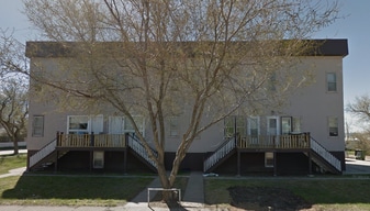 511 Stadacona St W in Moose Jaw, SK - Building Photo