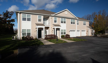 Hanover Glen in Bethlehem, PA - Building Photo - Building Photo