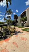 301 Racquet Club Rd, Unit 302 in Weston, FL - Building Photo - Building Photo