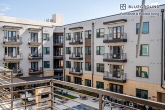 212 W Highland Mall Blvd in Austin, TX - Building Photo - Building Photo