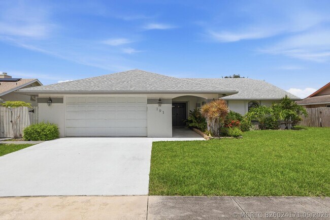 property at 191 Parkwood Dr S