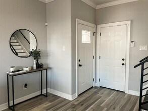 1028 Melneeka Ln in Houston, TX - Building Photo - Building Photo