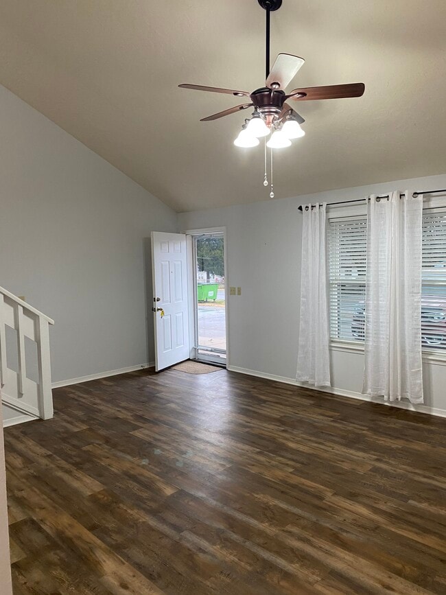 property at 617 S Broadway St