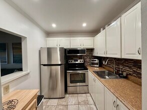 335 Durham Cir in Deerfield Beach, FL - Building Photo - Building Photo