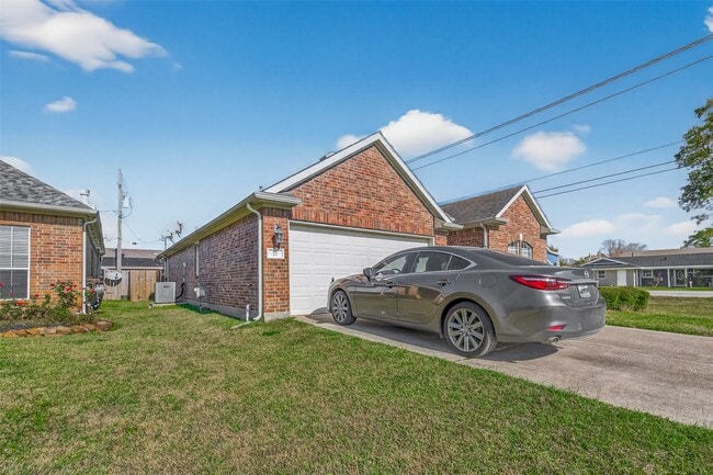property at 71 N Forrest Ave